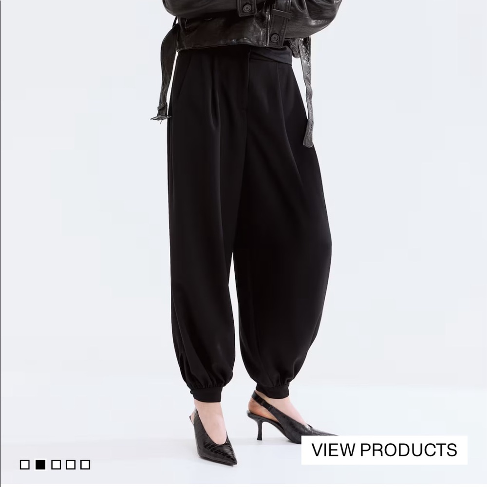 H&M pleated ballon pants, size 10. Black NWT